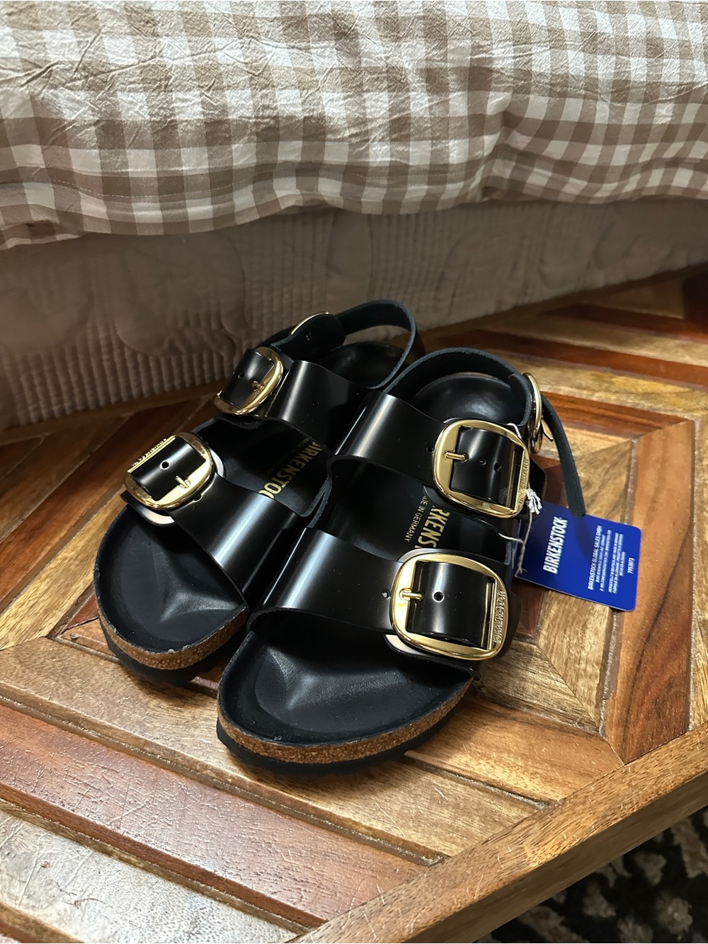 Birkenstock HIGH gloss Black Sandals with Gold Big Buckles - Picture 4 of 5